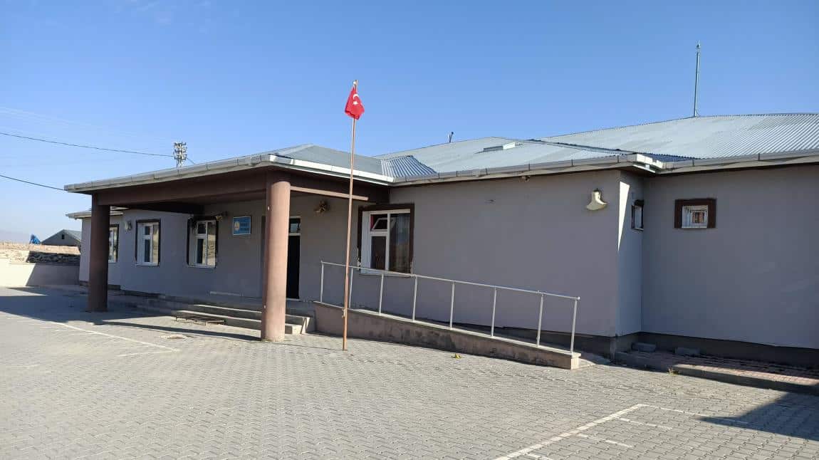 Karabağ Ortaokulu Fotoğrafı